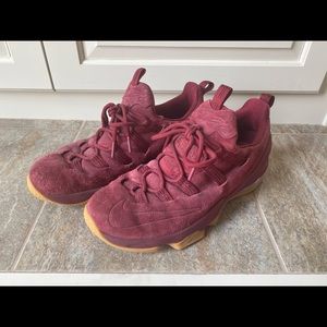 Men’s Size 10 Nike LeBron 13 Low 'Team Red Gum'